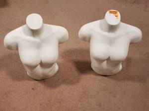 lot 22 image: Lot of 2 Bust Forms