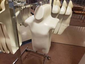 lot 30 image: Lot of 4 Hanging Forms 16 12 Tall