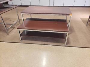 lot 67 image: 2 Piece Nesting Tables