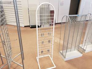 lot 73 image: Display Unit with Hooks