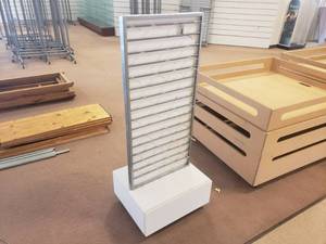 lot 78 image: Display Rack with Hooks