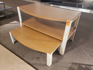lot 91 image: 2 Piece Nesting Tables