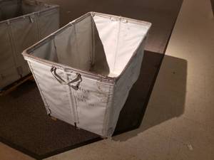 lot 99 image: Laundry  Clothing Cart