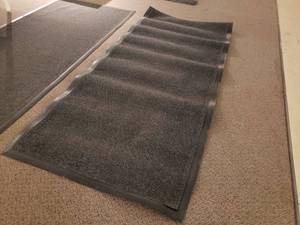 lot 102 image: Large Rug 121 12 x 54 12