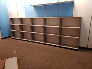lot 106 image: 5 - 3 Shelf Display Units