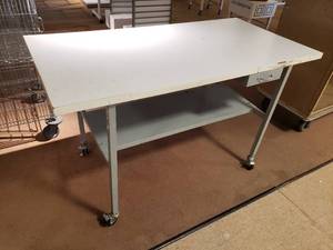 lot 111 image: Rolling Work Table