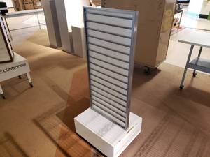 lot 125 image: 2 Sided Slat Display Rack