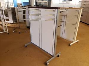 lot 140 image: Rolling Display Fixture with Brackets Shown