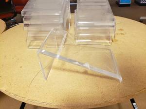 lot 149 image: Lot of 10 Acrylic Shoe Stands - Just Under 5 Tall