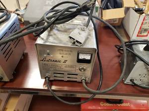 lot 194 image: Lestronic II 36 Volt Charger