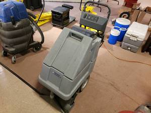 lot 202 image: Advance Aquaclean 15