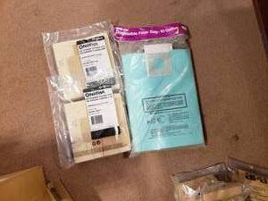 lot 208 image: Misc. Vacuum Bags