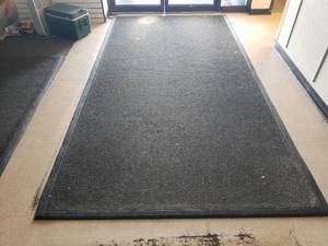 lot 101 image: Large Rug 148 x 76 12