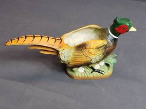 lot 29 image: Pheasant Rooster Planter