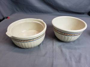 lot 53 image: Red Wing Stoneware Dishes