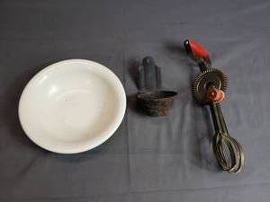 lot 80 image: Tupperware Bowl, Vintage Hand Mixer