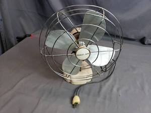 lot 83 image: Vintage Coast-Air by Coast ot Coast Fan