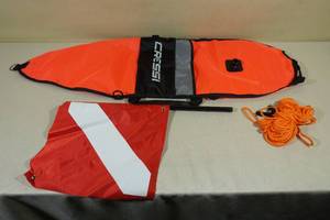 lot 5 image: Cressi Infatable Float Signal Board for Diving