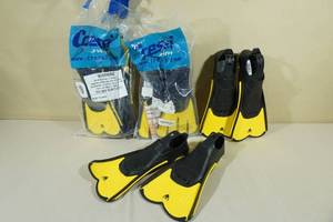lot 25 image: 4 Pairs Cressi Agua Travel Size Swim Fins -YellowBlack