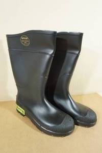 lot 61 image: Servus Steel Toe Poly Rain Boots -Size 11, Black