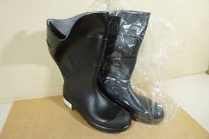 lot 63 image: Servus Steel Toe Poly Rain Boots -Size 12, Black