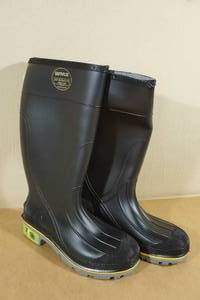 lot 64 image: Servus Steel Toe Poly Rain Boots -Size 7, Black
