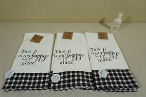 lot 103 image: 3 Dual Purpose Kitchen Towels with Lotion