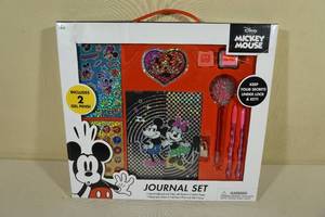 lot 124 image: Disney Mickey Mouse Journal Set