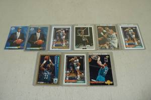 lot 219 image: Alonzo Mourning Basketball Cards - Rookies