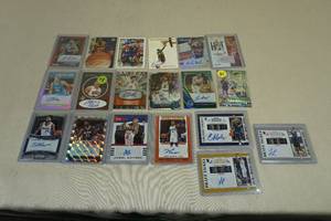lot 229 image: Signed Basketball Cards - Barea, Laettner, Bobby Jackson, Rick Mahorn