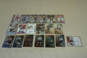 lot 246 image: Signed Hockey Cards - LeClerc, Barnaby
