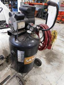 lot 9 image: Sanborn Air Compressor