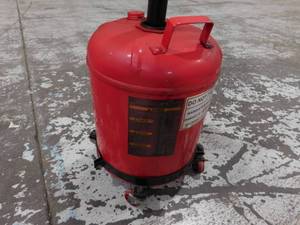 lot 27 image: Portable 5 Gallon Drain Dolly
