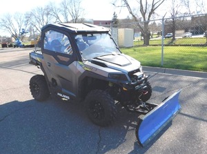 lot 1 image: 2020 Polaris General Premium 1000 Titanium Edition UTV