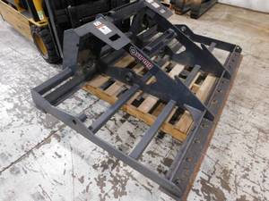 lot 18 image: Viring 72 Skid Steer Gravel Plainer Attachment