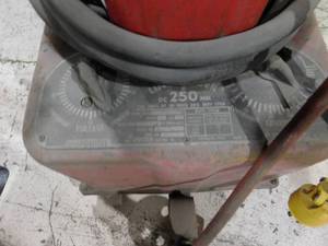 lot 30 image: Lincoln DC Arc Welder