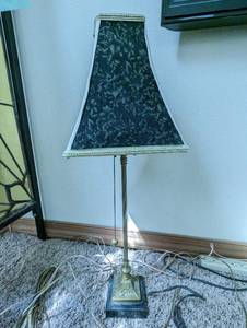 Palm Table Lamp