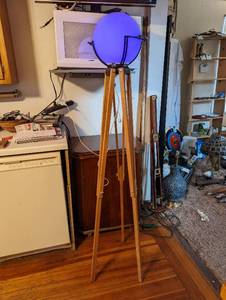 Tripod Lamp
