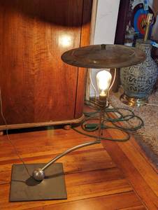 Modern Art Style Lamp