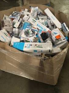 Gaylord of Moen Bathroom Items Various Models and Conditions  Customer Returns See Pictures
