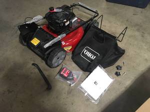 21 in. Recycler Briggs and Stratton 140cc Self-Propelled Gas RWD Walk Behind Lawn Mower with Bagger by Toro   Customer Returns See Pictures