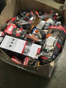 Lot of Door Knobs Various Models, Sizes, and Conditions  Customer Returns See Pictures