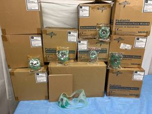 MSRP $2100  9 Cases (40Case) NEW Medline Tail Valve Anesthesia Masks Sizes Small Adult, Infant &amp Child DYNJAAMASK4,&nbspDYNJAAMASK3 andDYNJAAMASK2 Plus MSRP $3600  1 Case (300Case) NEW Anesthesia Respirator CPAP Harnesses