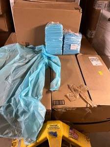 MSRP $750  5 Cases (150Case) NEW Disposable Polypropylene Non-Surgical Isolation Gowns Universal Size -&nbspCould be used as a visit coat, ideal for examination care hygienic laboratory industry sectors and other public placesNo Expiration