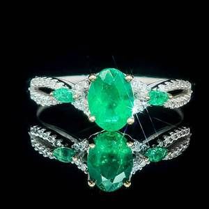 NEW Natural Emerald & Diamond Three-Stone Twisted Cluster Split Shank Ring in 14k Yellow & White Two-Tone Gold $2,000 Retail