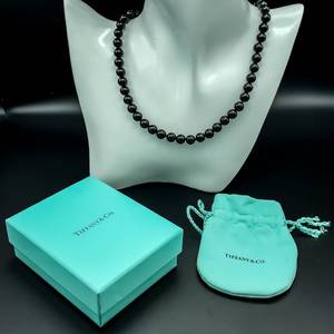 Designer TIFFANY & CO. Round Onyx Black Bead Single-Strand Necklace, Toggle Clasp w Namesake Jewelry Pouch & Jewelry Box