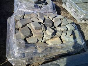 TUMBLED BLUESTONE