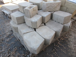 3 FACE WALL BLOCK