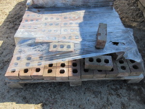 VERTICAL CLAY BRICKS