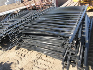 ALUMINUM FENCE-POSTS-GATES